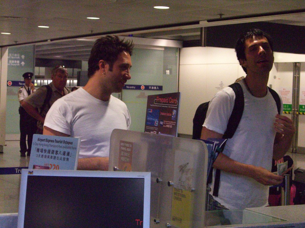 Hong Kong Airport, 2007
