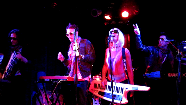 The Viper Room, LA - Oct 08, 2009 